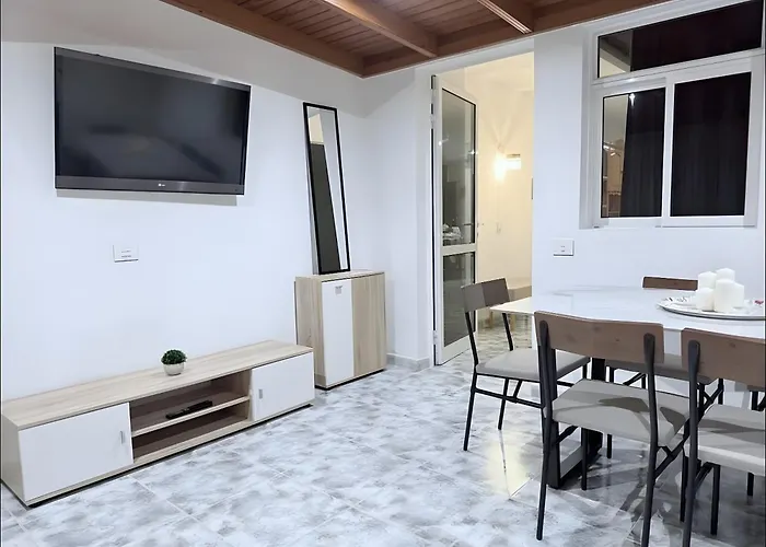 Sunset Tenerife דירה